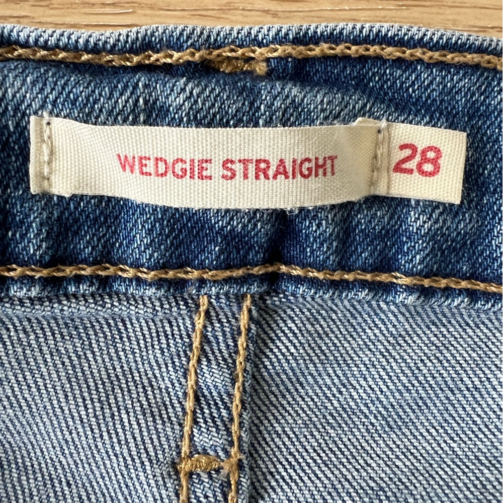 Levi’s Wedgie Straight jeans